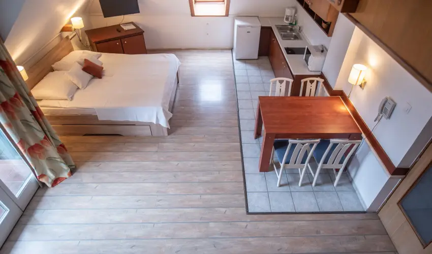 Abbzia Club Hotel Kk Keszthely - Karcsony