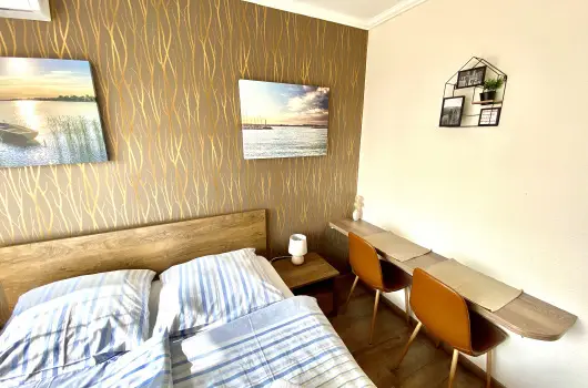 Aqua Blue Apartmanok - Balatoni kedvezm�nyes �rak �nell�t�ssal teljes el�refizet�ssel (1 �jt�l)