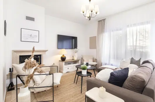 Aquilo Apartmanok - Balatoni kedvezm�nyes �rak reggelis ell�t�ssal (1 �jt�l)