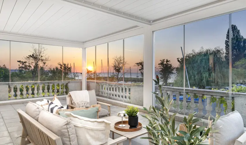 Aquilo Apartmanok Tihany - Balatoni kedvezm�nyes �rak reggelis ell�t�ssal (1 �jt�l)