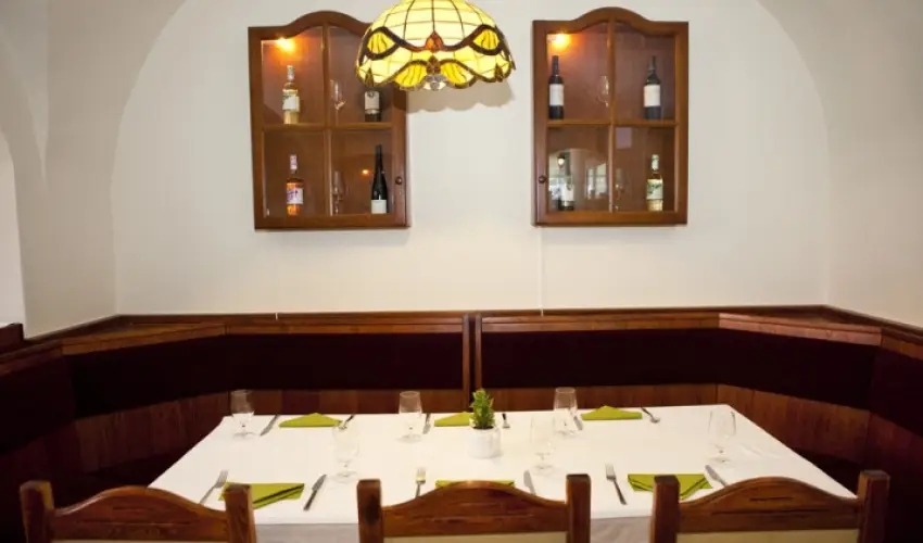 Astoria Hotel s tterem Balatonfred - Balatoni kedvezmnyes rak reggelis elltssal (1 jtl)