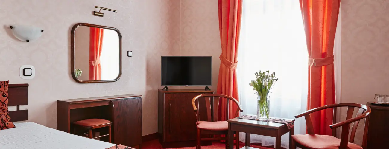 Astoria Hotel s tterem Balatonfred - Balatoni kedvezmnyes rak flpanzis elltssal (1 jtl)