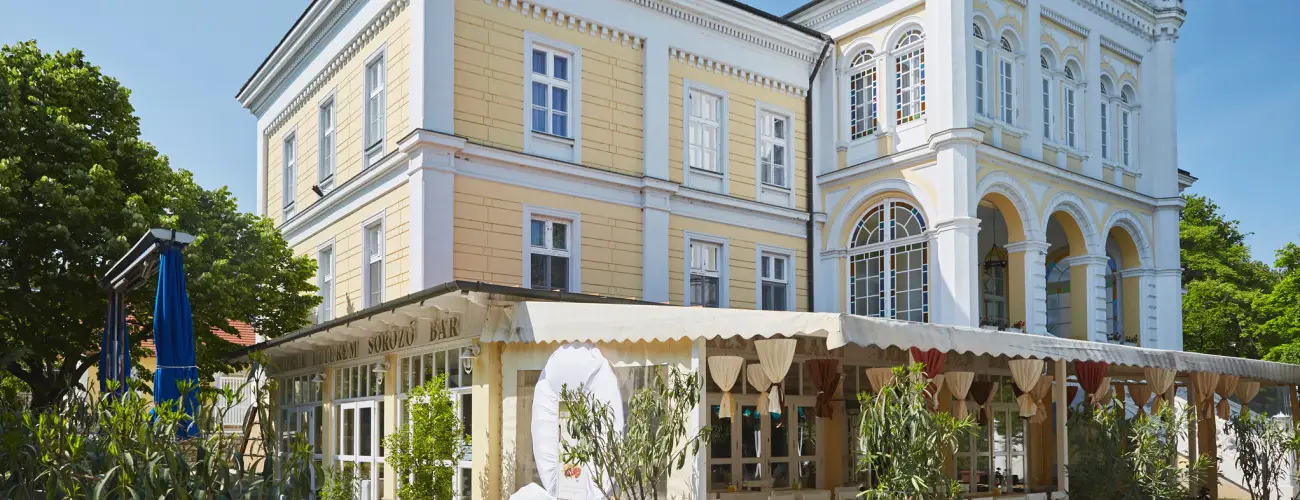 Astoria Hotel s tterem Balatonfred - Balatoni kedvezmnyes rak nelltssal (1 jtl)