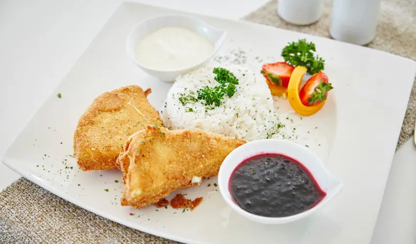 Astoria Hotel s tterem Balatonfred - Balatoni kedvezmnyes rak reggelis elltssal (1 jtl)