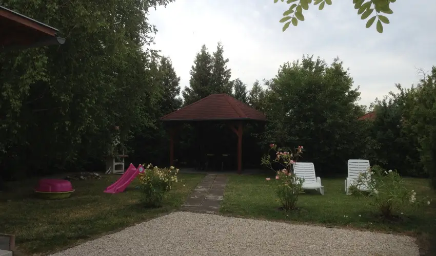 Balla Nyaral Sifok - Mjus 1. (min. 4 j)