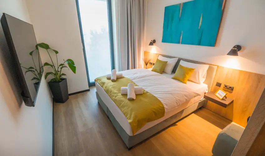 BJ81 Suite Hotel Siófok - Vissza nem térítendő ajánlat reggelivel (1 éjtől)