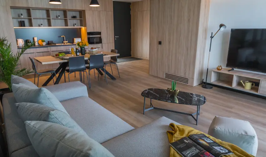 BJ81 Suite Hotel Siófok - Vissza nem térítendő ajánlat reggelivel (1 éjtől)