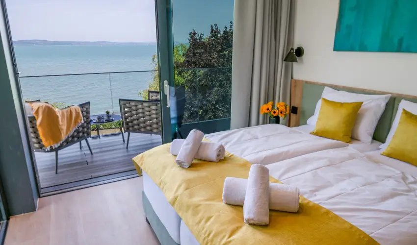 BJ81 Suite Hotel Siófok - Vissza nem térítendő ajánlat reggelivel (1 éjtől)