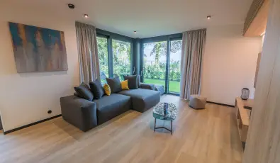 BJ81 Suite Hotel Sifok