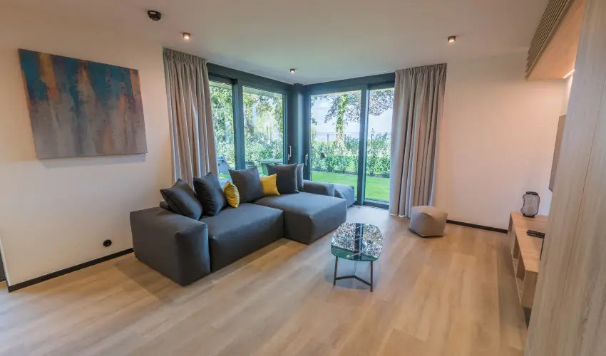 BJ81 Suite Hotel Siófok - Vissza nem térítendő ajánlat reggelivel (1 éjtől)