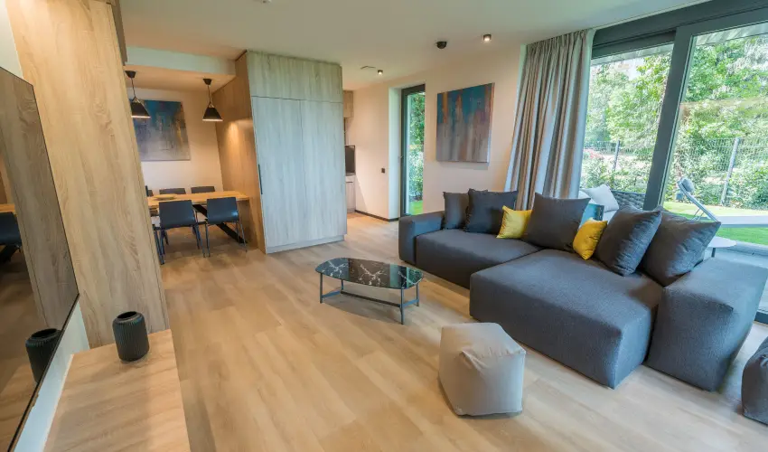 BJ81 Suite Hotel Siófok - Vissza nem térítendő ajánlat reggelivel (1 éjtől)