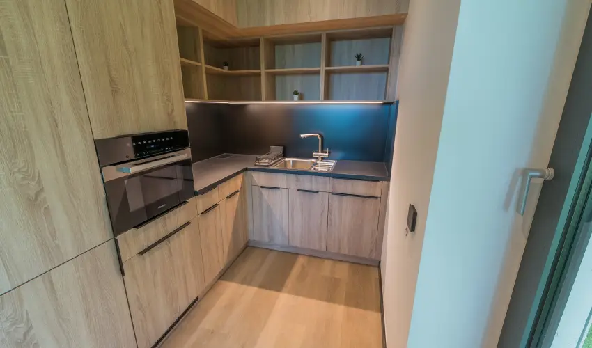 BJ81 Suite Hotel Siófok - Vissza nem térítendő ajánlat reggelivel (1 éjtől)