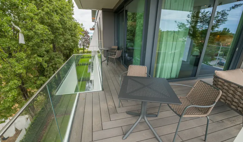 BJ81 Suite Hotel Siófok - Vissza nem térítendő ajánlat reggelivel (1 éjtől)