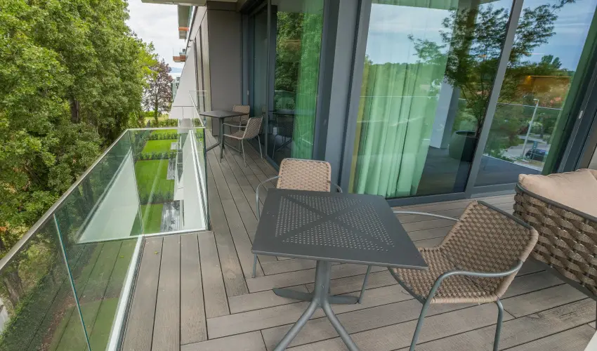 BJ81 Suite Hotel Siófok - Vissza nem térítendő ajánlat reggelivel (1 éjtől)