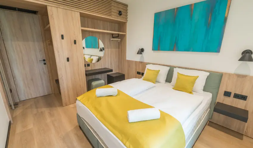 BJ81 Suite Hotel Siófok - Vissza nem térítendő ajánlat reggelivel (1 éjtől)