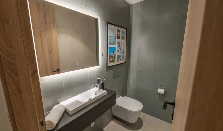 BJ81 Suite Hotel Siófok - Vissza nem térítendő ajánlat reggelivel (1 éjtől)