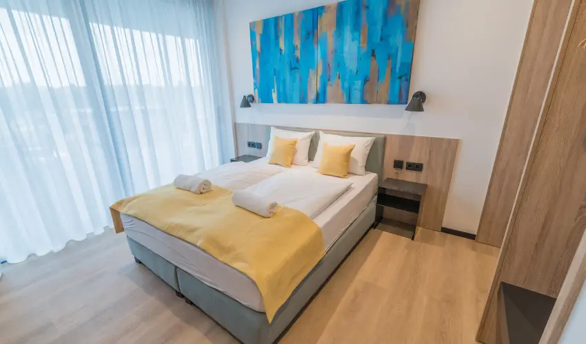 BJ81 Suite Hotel Siófok - Vissza nem térítendő ajánlat reggelivel (1 éjtől)