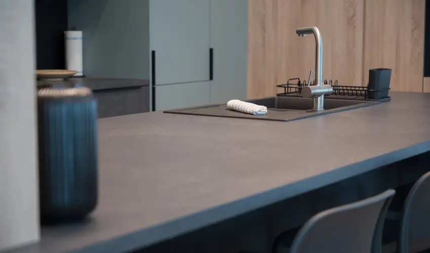 BJ81 Suite Hotel Siófok - Vissza nem térítendő ajánlat reggelivel (1 éjtől)