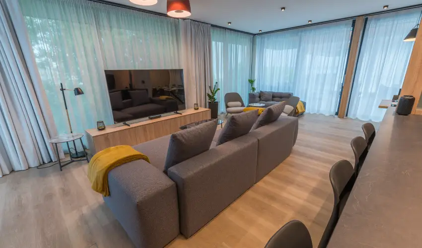 BJ81 Suite Hotel Siófok - Vissza nem térítendő ajánlat reggelivel (1 éjtől)