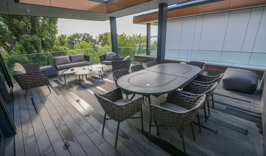 BJ81 Suite Hotel Siófok - Vissza nem térítendő ajánlat reggelivel (1 éjtől)