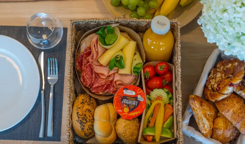 BJ81 Suite Hotel Siófok - Vissza nem térítendő ajánlat reggelivel (1 éjtől)