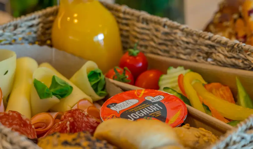 BJ81 Suite Hotel Siófok - Vissza nem térítendő ajánlat reggelivel (1 éjtől)