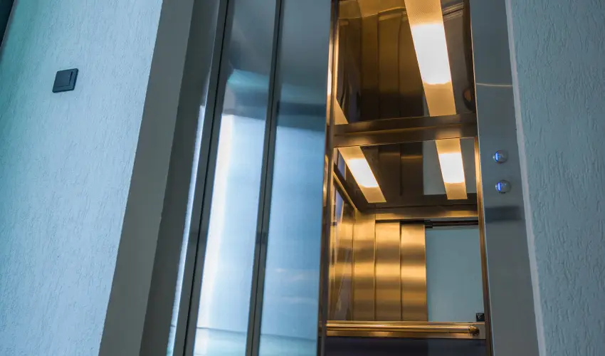 BJ81 Suite Hotel Siófok - Vissza nem térítendő ajánlat reggelivel (1 éjtől)