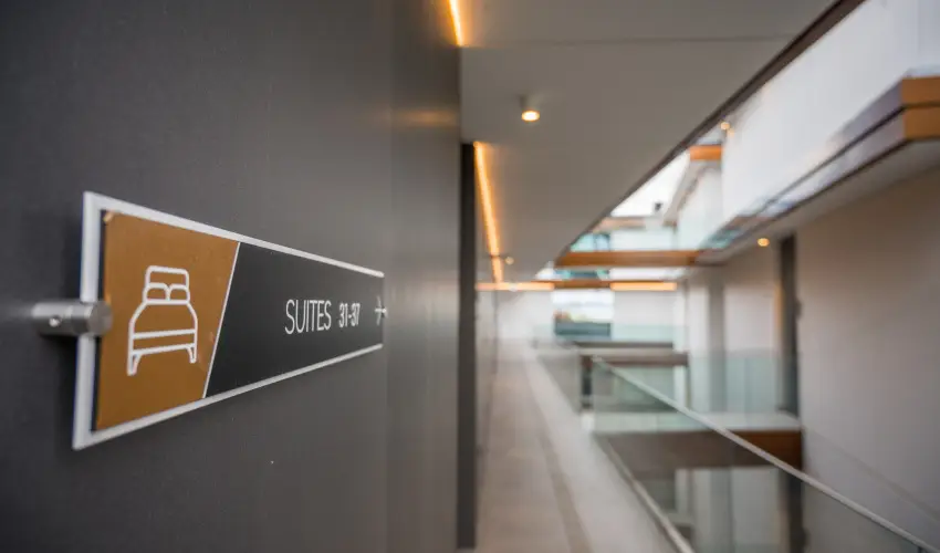 BJ81 Suite Hotel Siófok - Vissza nem térítendő ajánlat reggelivel (1 éjtől)