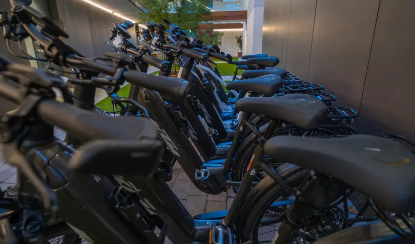 BJ81 Suite Hotel Siófok - Vissza nem térítendő ajánlat reggelivel (1 éjtől)