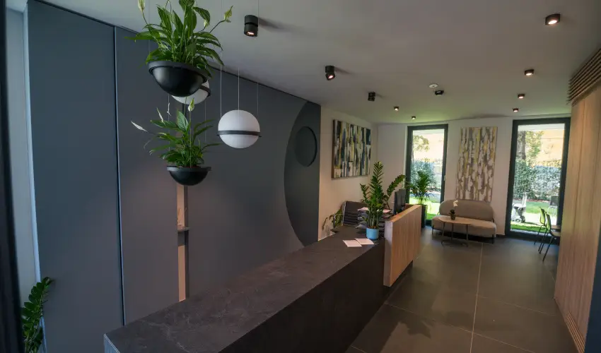 BJ81 Suite Hotel Siófok - Vissza nem térítendő ajánlat reggelivel (1 éjtől)