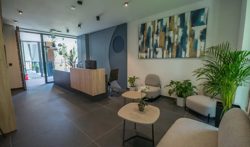 BJ81 Suite Hotel Siófok - Vissza nem térítendő ajánlat reggelivel (1 éjtől)