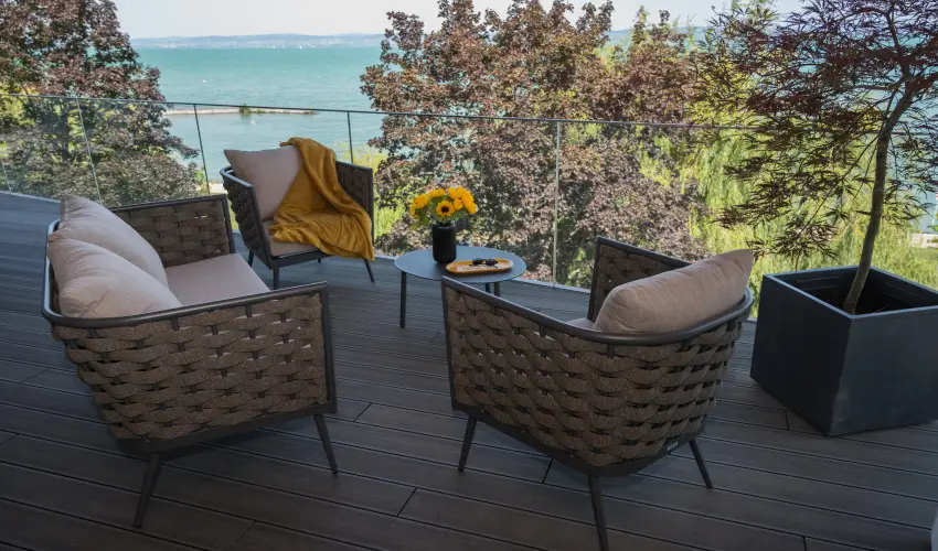 BJ81 Suite Hotel Siófok - Vissza nem térítendő ajánlat reggelivel (1 éjtől)