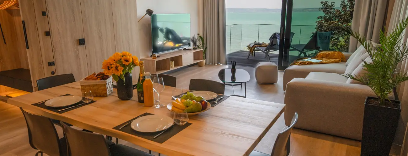 BJ81 Suite Hotel Sifok - Augusztus 20. (min. 3 j)