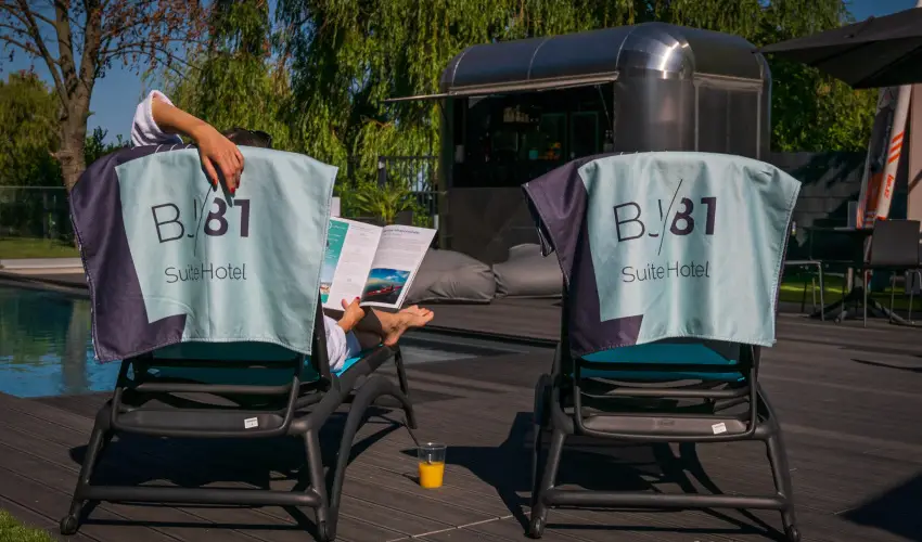 BJ81 Suite Hotel Siófok - Vissza nem térítendő ajánlat reggelivel (1 éjtől)