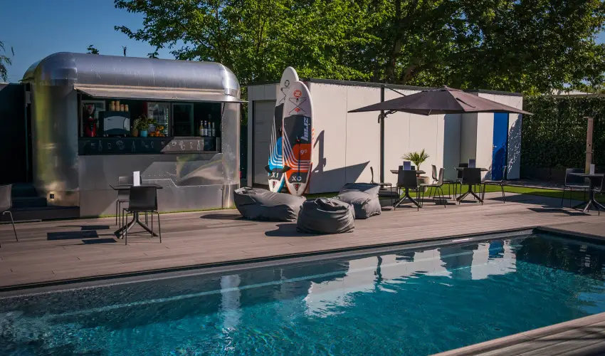 BJ81 Suite Hotel Siófok - Vissza nem térítendő ajánlat reggelivel (1 éjtől)