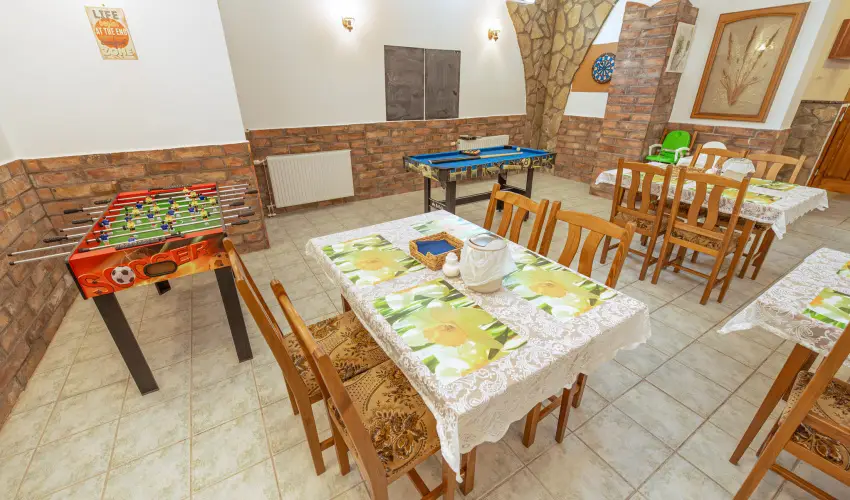 Borb�la Vend�gh�z Gyenesdi�s - Balatoni kedvezm�nyes �rak �nell�t�ssal (1 �jt�l)