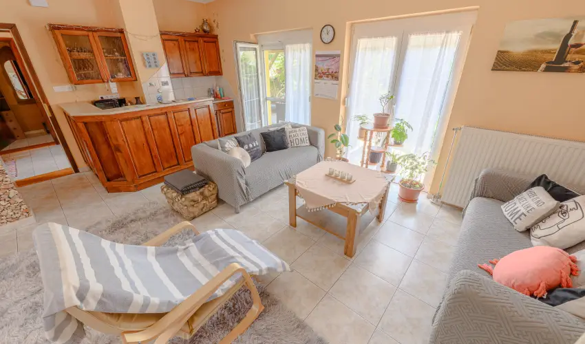 Borb�la Vend�gh�z Gyenesdi�s - Balatoni kedvezm�nyes �rak �nell�t�ssal (1 �jt�l)