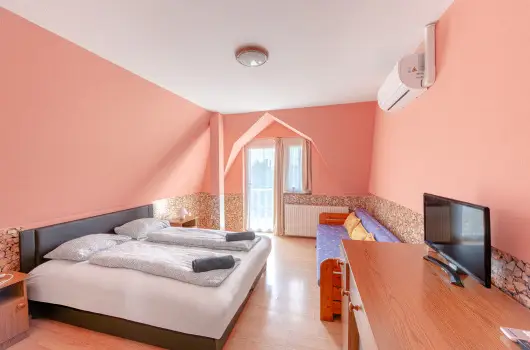 Borb�la Vend�gh�z - Balatoni kedvezm�nyes �rak �nell�t�ssal (1 �jt�l)