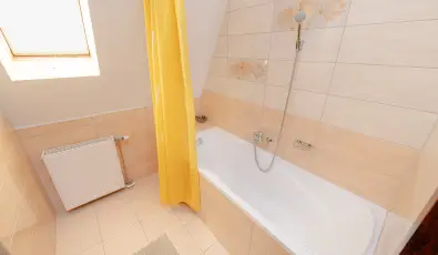 Borb�la Vend�gh�z Gyenesdi�s