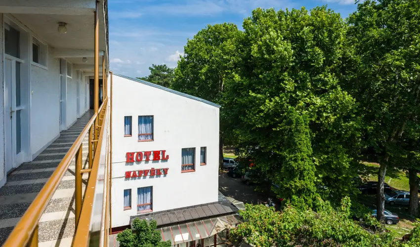 CE Napf�ny Hotel  Si�fok - Augusztus 20.