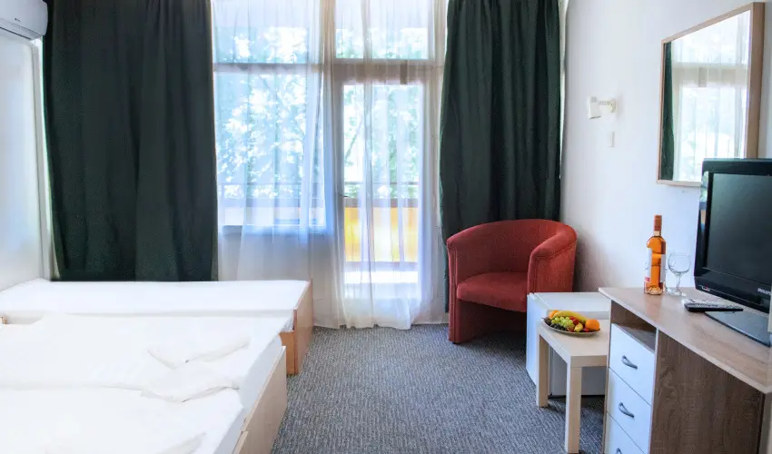 CE Napf�ny Hotel  Si�fok - Augusztus 20.