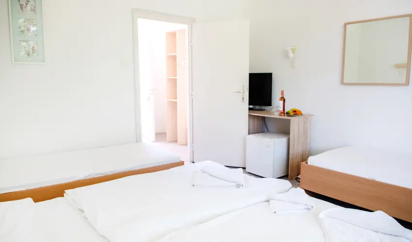 CE Napf�ny Hotel  Si�fok - Augusztus 20.