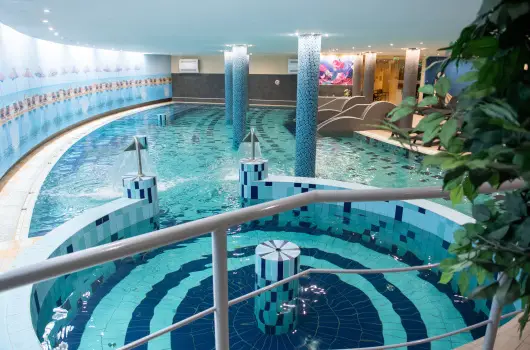 CE Plaza Hotel - Balatoni csaldi vakci (1 jtl)
