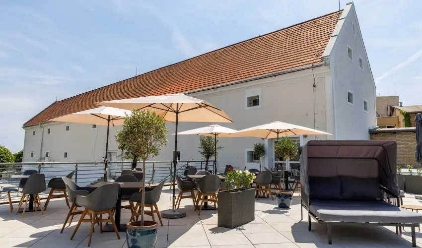 CE Plaza Hotel Siófok - Négycsillagos wellness élmények teljes ellátással (min. 2 éj)