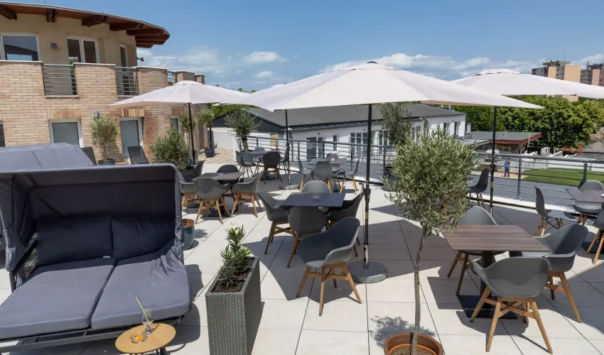 CE Plaza Hotel Siófok - Négycsillagos wellness élmények teljes ellátással (min. 2 éj)