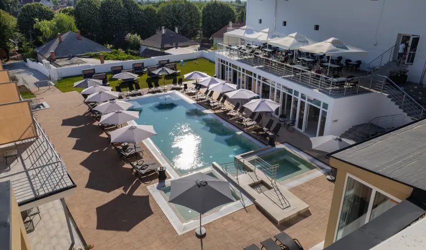 CE Plaza Hotel Siófok - Négycsillagos wellness élmények teljes ellátással (min. 2 éj)