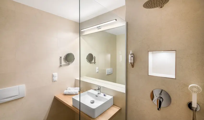 Club Tihany Hotel Tihany - Oktber 23. - specilis elrefizetssel (min. 2 j)