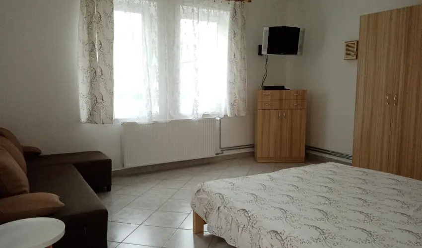 Etvs Nyaral Sifok - Pnksd (min. 4 j)