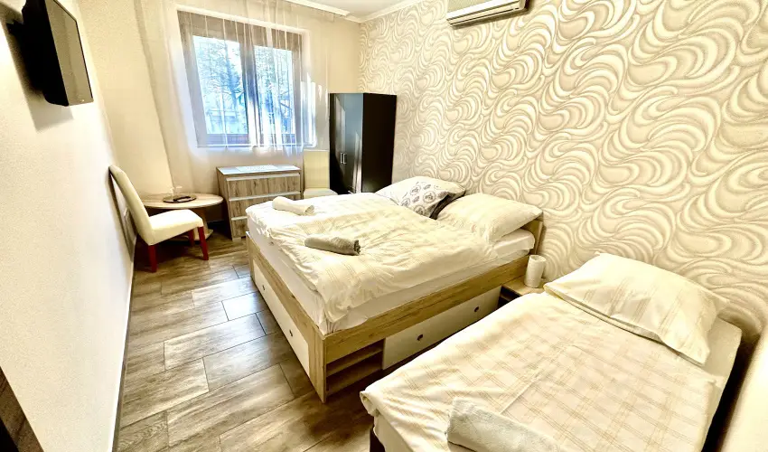 Fenyves Vendégház Siófok - Balatoni kedvezményes árak önellátással (1 éjtől)