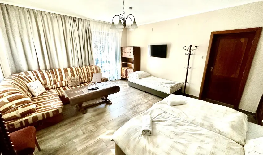 Fenyves Vendégház Siófok - Balatoni kedvezményes árak önellátással (1 éjtől)